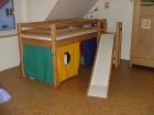 Spielbett mit Rutsche