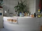 3 Zi-Whg 2. Stock EBK 450 Euro Strom und Gas Sat Hof/Garten ab 1. 04. 2022